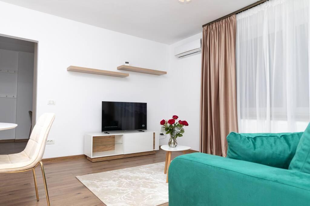 Enescu 3 City Center Flat ทิมิชัวรา ภายนอก รูปภาพ